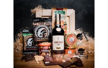 Dárková bedna s páčidlem pro muže s rumem Ron Abuelo 12y Celá ČR