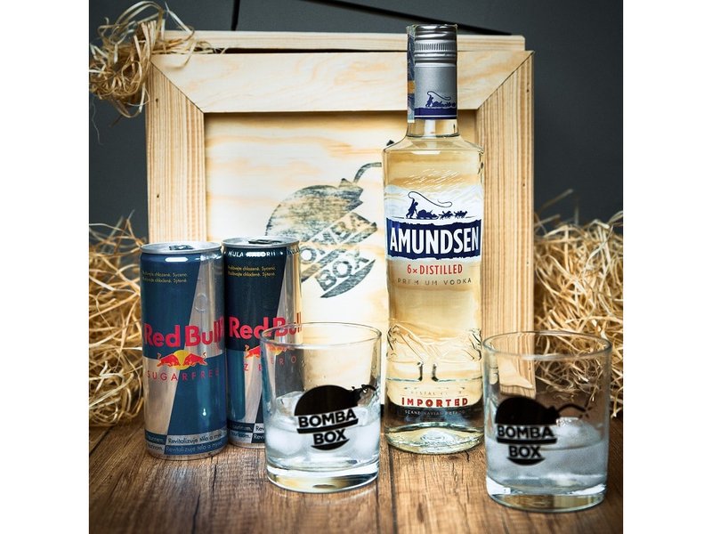 Dárková bedna s páčidlem pro muže s vodkou Amundsen Celá ČR