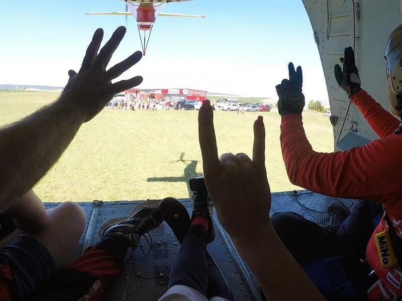 Tandemový seskok padákem