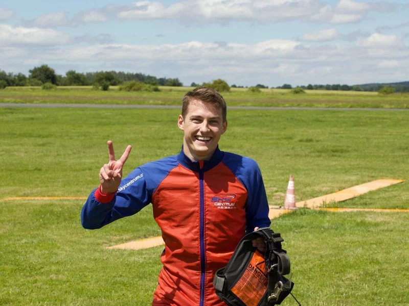 Tandemový seskok padákem