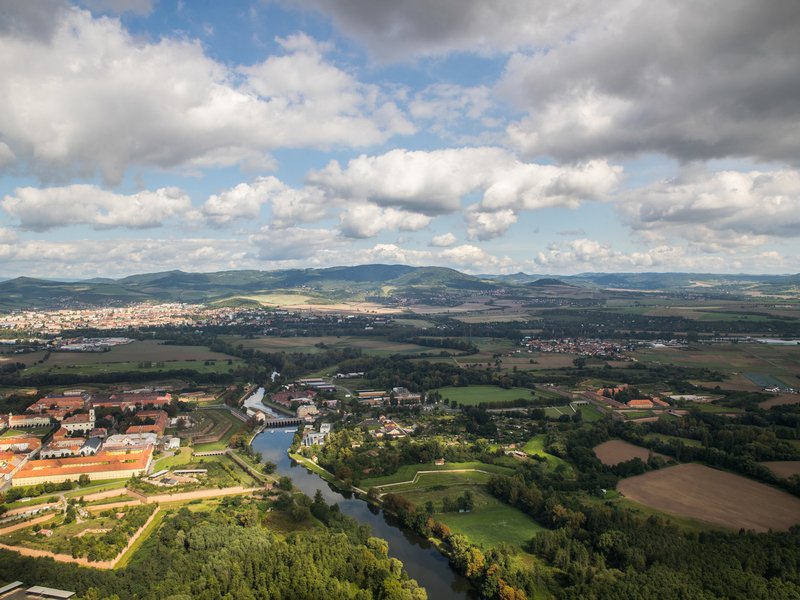 Vyhlídkové lety vrtulníkem