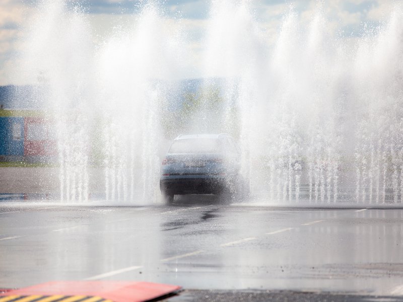 Zábavný kurz bezpečné jízdy