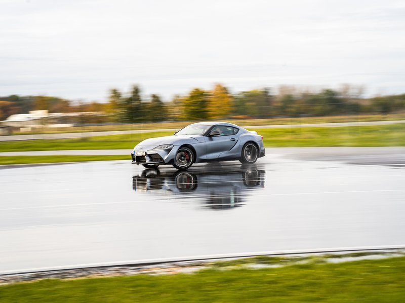 Zábavný kurz bezpečné jízdy