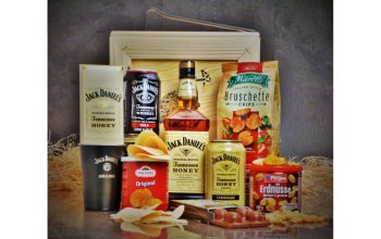 Dárková bedna s páčidlem pro muže Jack Daniel’s Honey Celá ČR