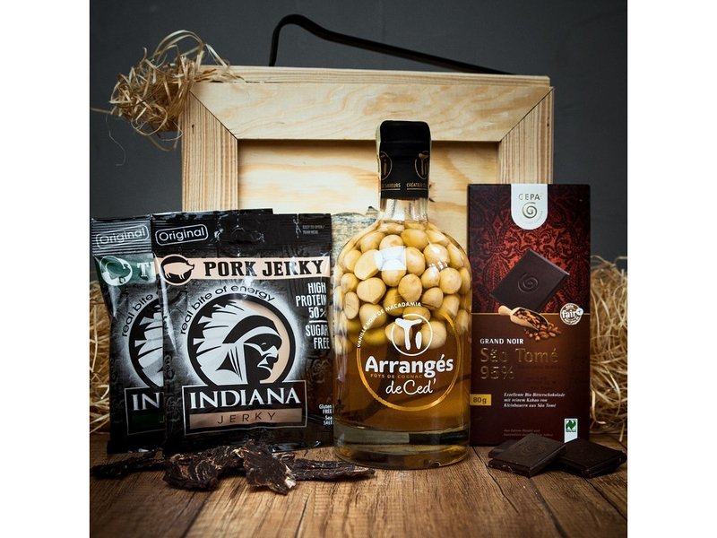 Dárková bedna s páčidlem pro muže s rumem Ti Arrangés de Ced' - Citron Gingembre 0,7l – 32% Celá ČR