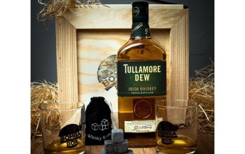 Dárková bedna s páčidlem pro muže s whiskey Tullamore DEW Original Celá ČR