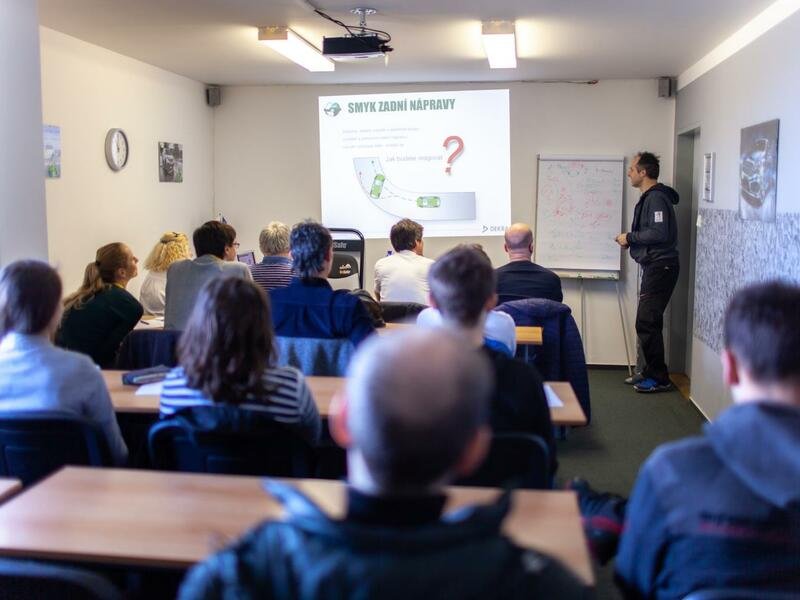 Škola bezpečné jízdy