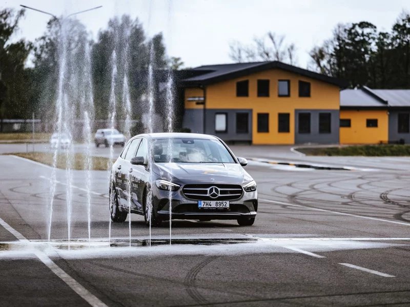 Škola bezpečné jízdy