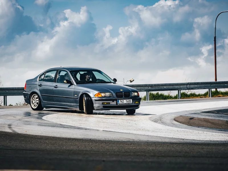 Škola bezpečné jízdy