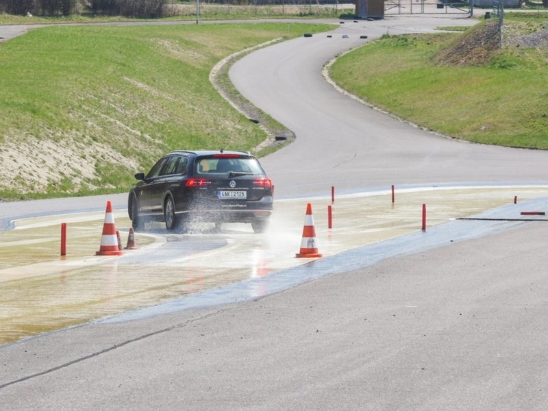 Škola bezpečné jízdy