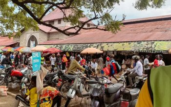 Zanzibar křížem krážem Zahraničí