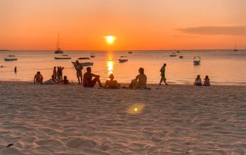 Zanzibar křížem krážem Zahraničí
