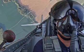 AH-1 Cobra vs. MIG-15: Vzdušný souboj