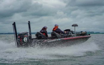 Jízda na lodi Nitro se šampiónem Radkem Filipem