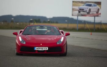 Jízda ve Ferrari 488 Spider na okruhu
