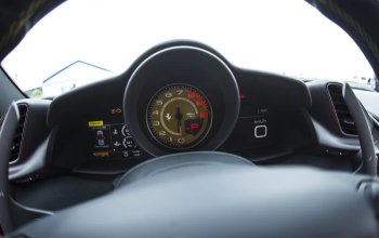 Jízda ve Ferrari 488 Spider na okruhu