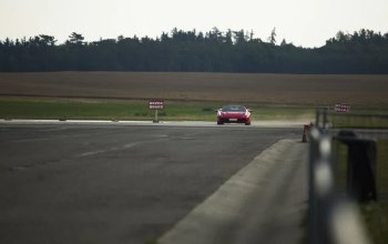 Jízda ve Ferrari 488 Spider na okruhu
