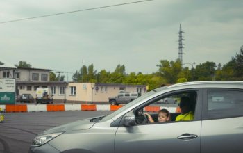 Autoškola pro děti od 5 let: Osobák + bagr