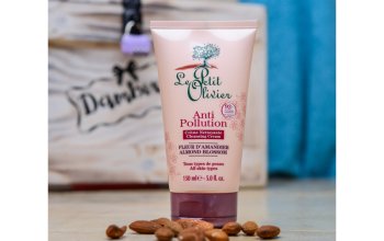 Dámská dárková truhla s pleťovou kosmetikou Celá ČR