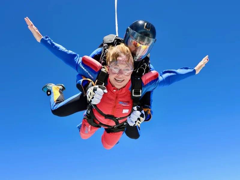 Tandemový seskok padákem