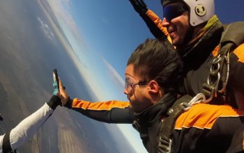 Tandemový seskok padákem