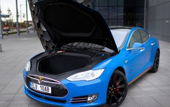 Jízda v Tesle S