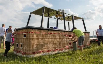 Privátní let největším balónem pro 24 pasažérů