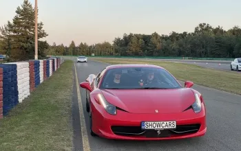 Jízda ve Ferrari 458 Italia na polygonu