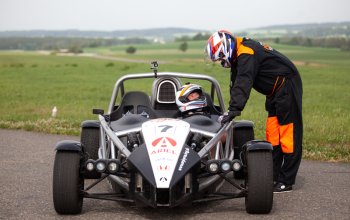 Jízda na okruhu v Ariel Atom Vysočina