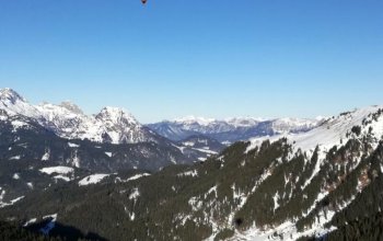 Zimní vyhlídkový let balónem nad Alpami