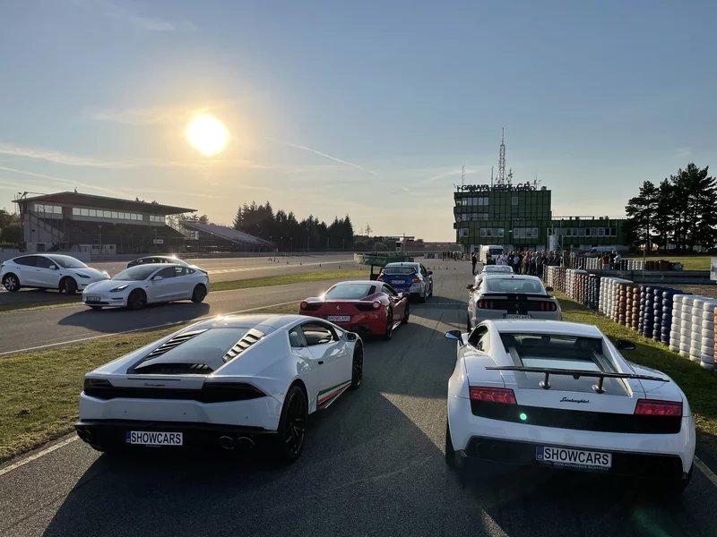 Jízda v Lamborghini na polygonu