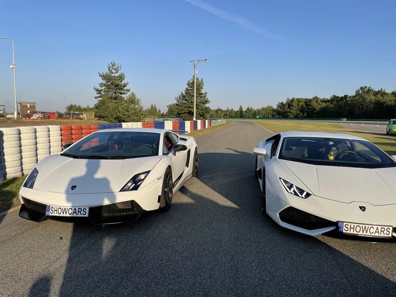 Jízda v Lamborghini na polygonu