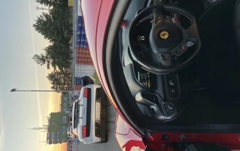 Jízda ve Ferrari 458 Italia na polygonu