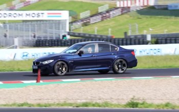 Jízda na okruhu v BMW