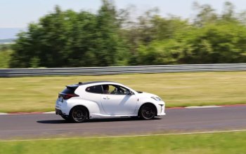 Jízda na okruhu v Toyota GR Yaris