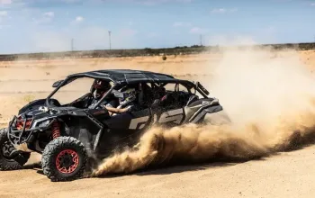 Rodinná jízda v buggy Can-am Maverick