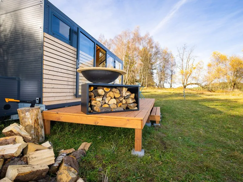 Glamping na pastvině na dvě noci - tinyhouse na Šumavě