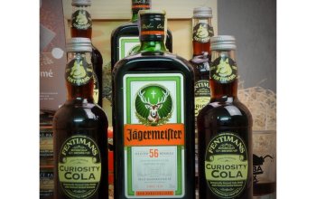 Dárková bedna s páčidlem pro muže Jägermeister Celá ČR