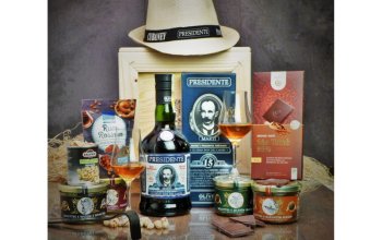 Dárková bedna s páčidlem pro muže s rumem Presidente 15 Años Celá ČR