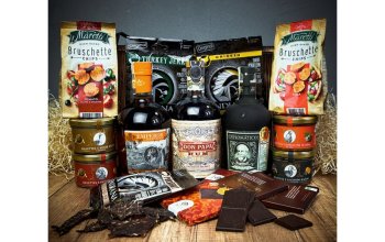 Bedna Poslední Záchrany s luxusními rumy Diplomático, Don Papa a Emperor Celá ČR