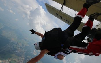 Tandemový seskok z 6 kilometrů
