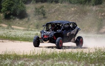 Jízda v buggy CAN-AM Maverick X