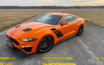Jízda ve Ford Mustang Roush Stage 3 + sprint na letišti