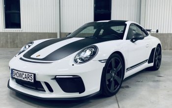 Jízda v Porsche 911 na závodním okruhu