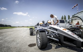 Atom Ariel vs. Formule F4 Mygale