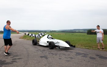 Atom Ariel vs. Formule F4 Mygale