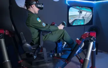 Pohyblivý letecký simulátor - proleťte se virtuální realitou