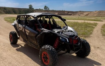 Jízda v buggy CAN-AM Maverick X