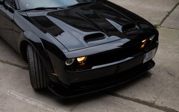 Zážitková jízda autem Dodge Challenger Praha