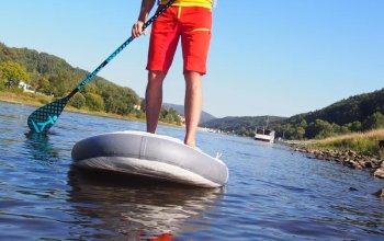 Na paddleboardu a koloběžce Českým Švýcarskem